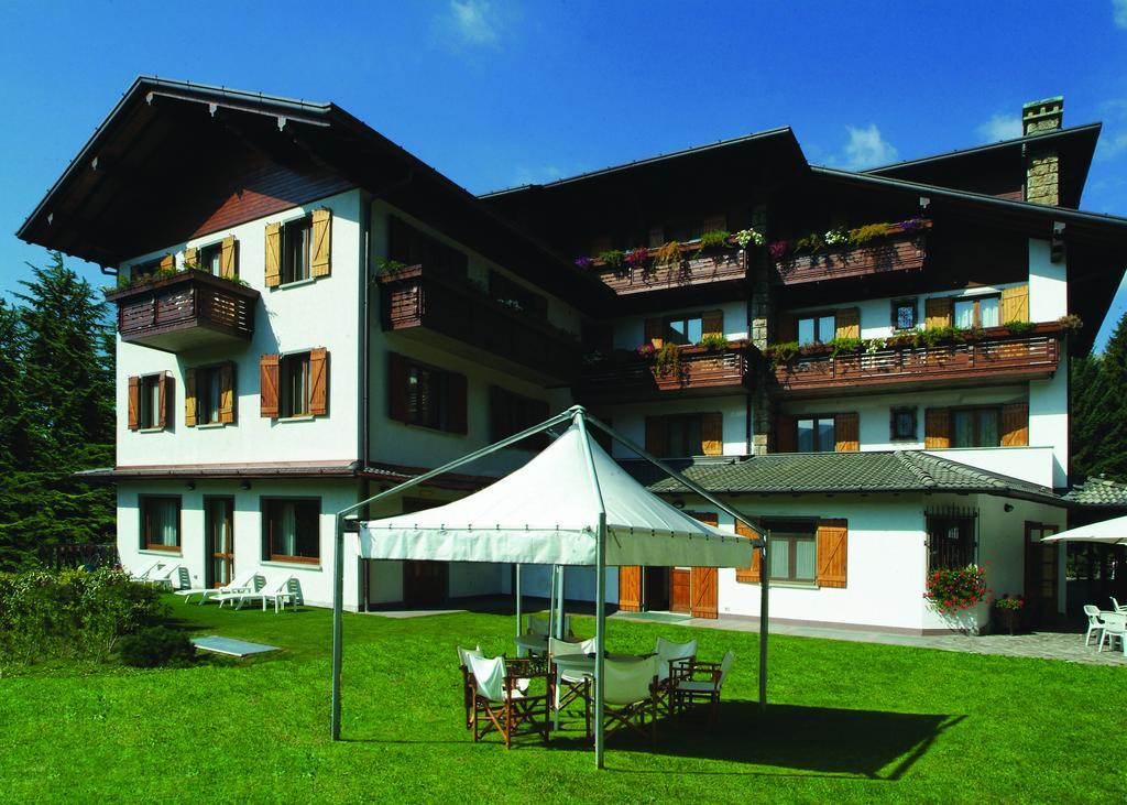 Eurohotel Mountain Wellness Castione della Presolana Exteriör bild